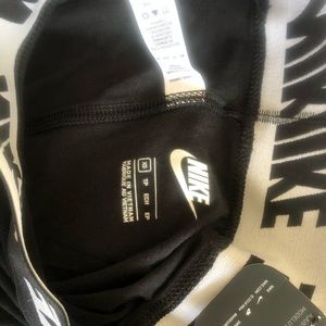 Women’s size xs Nike leggings
